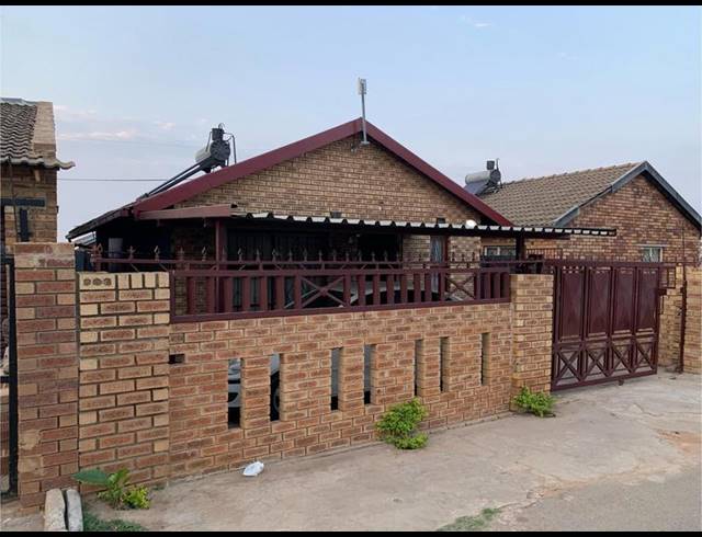 2 BEDROOM HOUSE FOR SALE IN ILILIBA